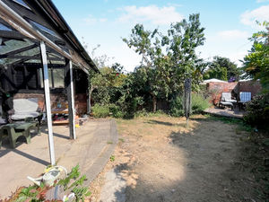 Rectory Road- click for photo gallery